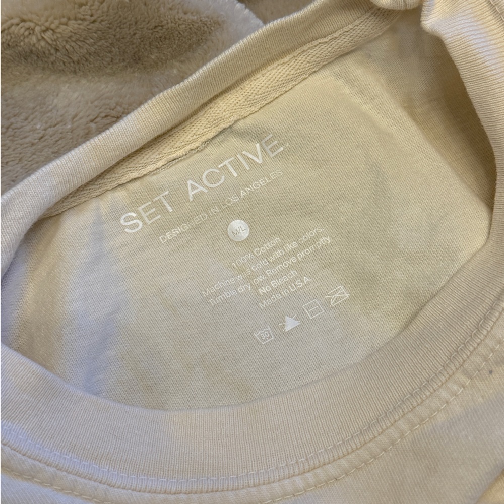 Set Active TShirt - Picture 4 of 4